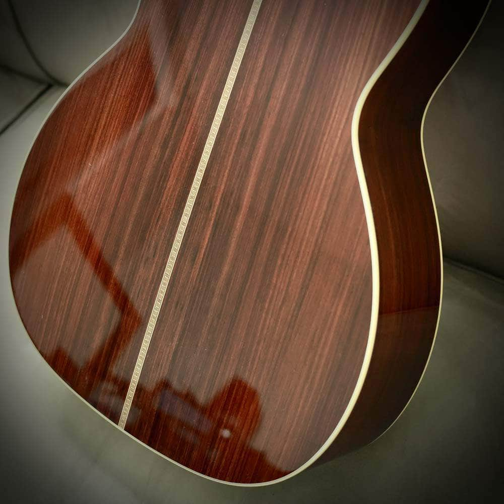 Collings 002H-T Traditional Package Collings Guitars