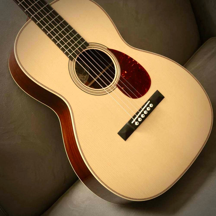 Collings 002H-T Traditional Package Collings Guitars